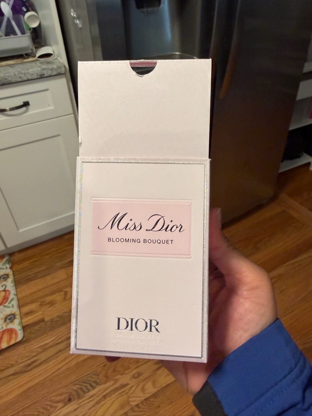 Dior Miss Dior Blooming Bouquet Pink and White Box - Picture 2 of 6